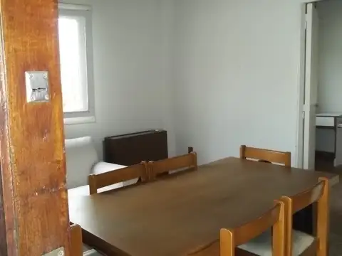 Depto Tipo Casa en Venta 40 años