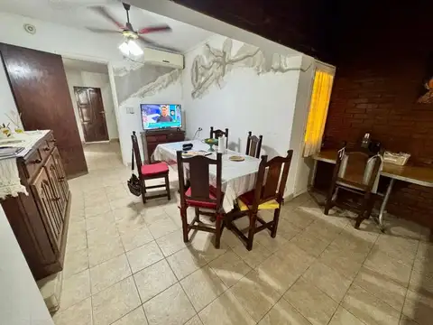 Depto Tipo Casa en Venta 50 años