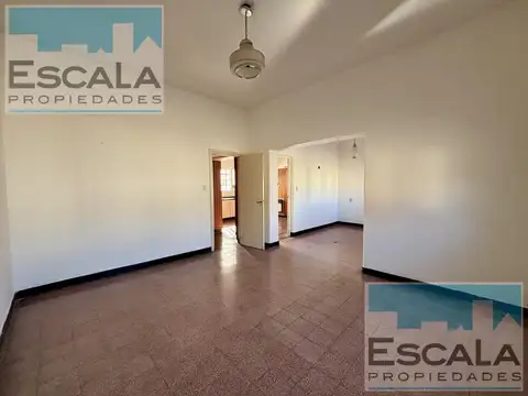 CASA DE UN DORM CON PATIO EN VENTA BARRIO LUDUEÑA