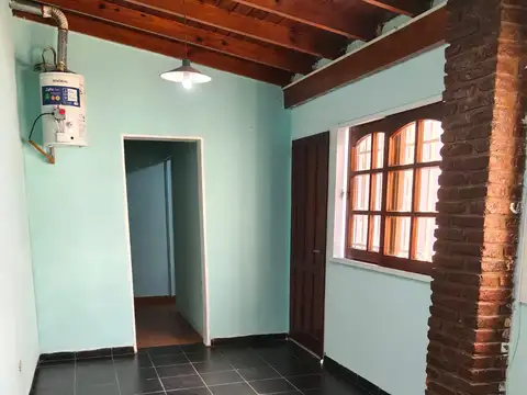 Depto Tipo Casa en Alquiler de 2 ambientes