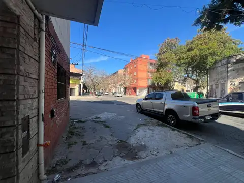 Local en Alquiler en República De La Sexta, $ 350.000