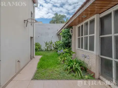 Depto Tipo Casa en Venta de 4 ambientes