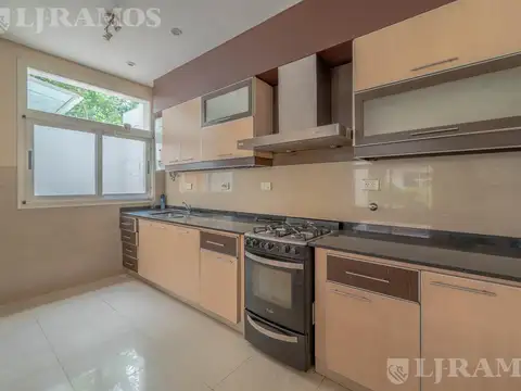 Hermoso Ph tipo casa, 4 amb. - Jardín - Quincho