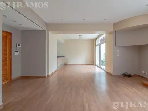 Depto Tipo Casa en Venta 20 años