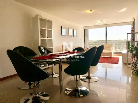 Apartamento de Tres Dormitorios en Venta