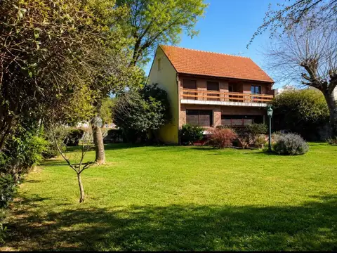 Casa en Venta de 5 dormitorios