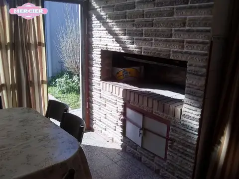 De Los Eucaliptus 1100