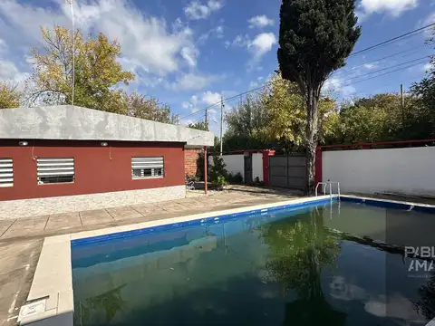 Casa 5 ambientes con 2 baños