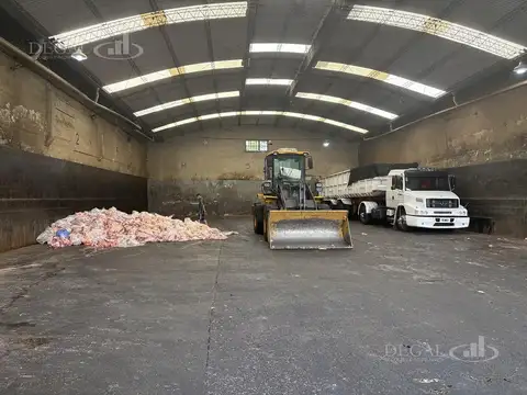 Galpon en Venta en Mataderos, USD 550.000