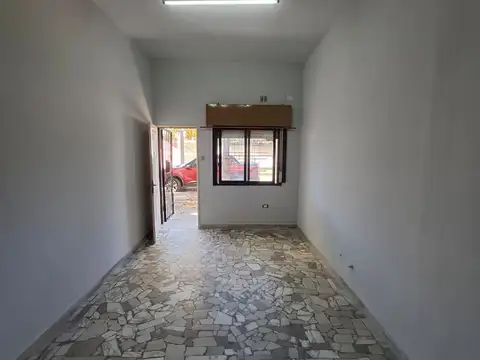 La Paz 2800, Piso PB