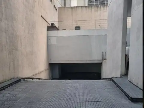 Humboldt e/ Honduras y Gorriti
