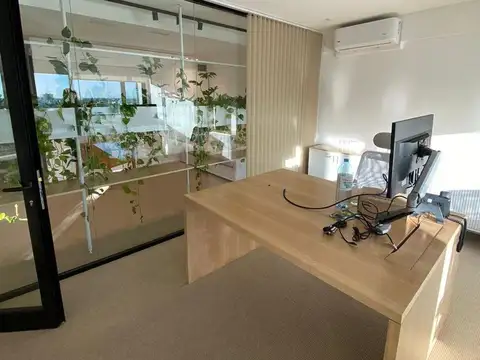 Venta Oficina 2 amb. 2 cocheras barrio Palmeras Bureau Olivos