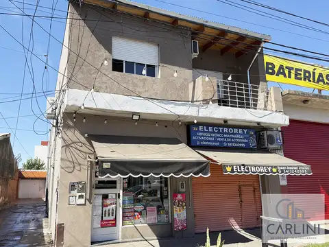 Av. Provincias unidas 1655 - Venta de locales y departamento.