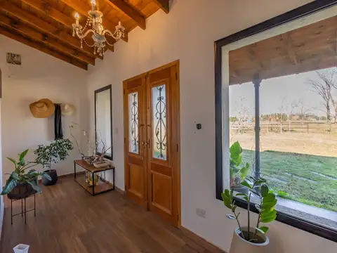 Casa 5 ambientes con 3 baños
