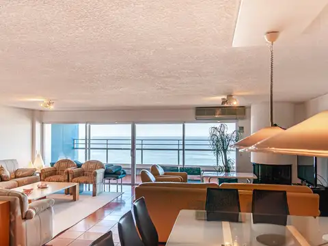 Departamento en Venta en Playa Brava, USD 670.000