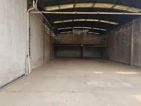   RESERVADO   GALPÓN C/OFIC. TRABAJO / DEPOSITO, VEHICULOS