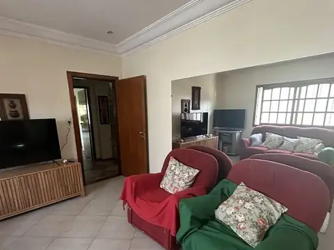 Casa en Venta en Haedo, USD 240.000