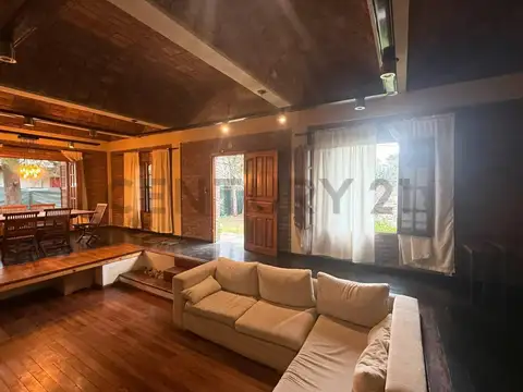 Casa en Venta en Ituzaingó, USD 190.000