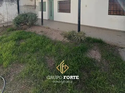 Casa con departamento en venta - Alto Alberdi