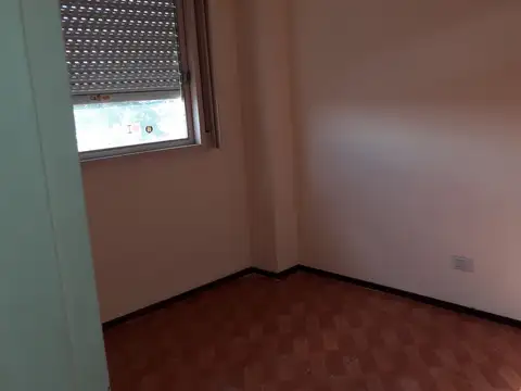 Departamento en Alquiler en Floresta, $ 800.000