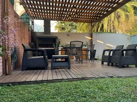Exc Chalet 4 Amb C/ Fondo y Cochera en Florida M