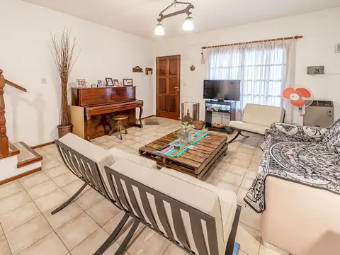 Esteban Echeverria al 400