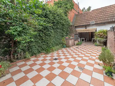 Depto Tipo Casa en Venta 40 años