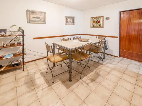 Depto Tipo Casa en Venta de 5 dormitorios