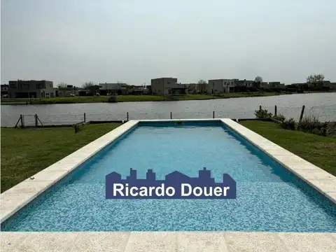 Casa  en Alquiler anual amoblada con salida a la laguna en El Cantón-Escobar
