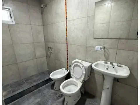 Depto Tipo Casa en Alquiler en Morón, $ 540.000