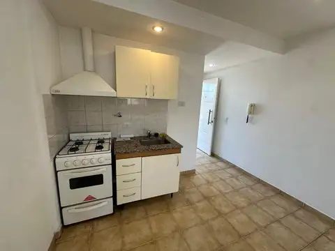 Departamento en Alquiler en Ramos Mejía Sur, $ 400.000