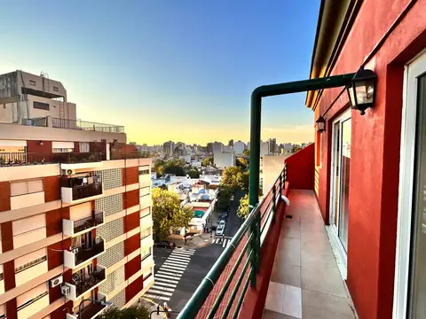 Hermoso depto. de 3 amb c/balcón al frente 54 m2 en Alquiler - Boedo