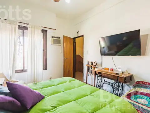 Depto Tipo Casa en Venta en Ramos Mejia Sur, USD 110.000