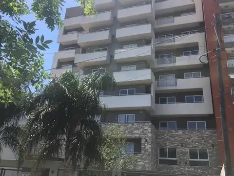 HERMOSO  TRES AMBIENTES  CON COCHERA- DEPARTAMENTO DE CATEGO