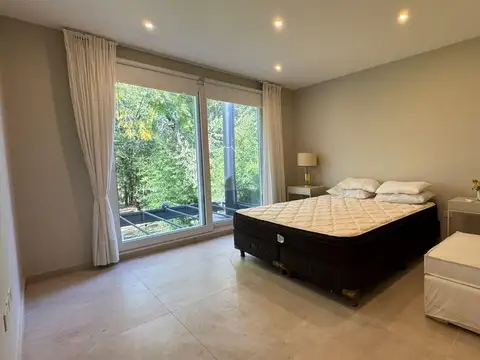 Casa en Venta en Club Privado Loma Verde, USD 230.000