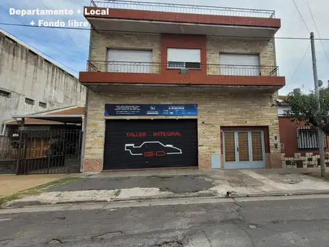 Venta en Block de local y departamento en planta alta y pileta - Morón