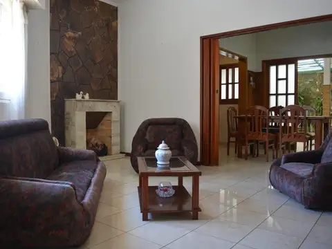 VENTA. Casa 3 dormitorios. Altura Mendoza 5900