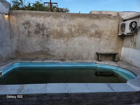 Casa 4 ambientes con 1 baño