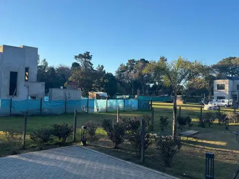 Terreno en Venta en El Talar, USD 83.000