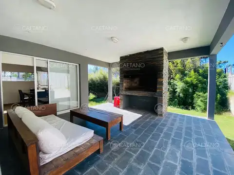 Venta casa 3 dormitorios Altos de Punta Piedras, Manantiales