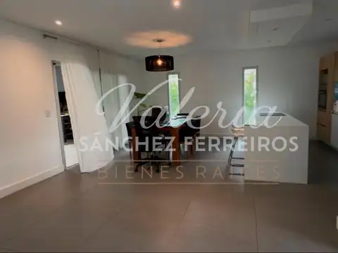 Casa en Venta en Las Golondrinas, USD 370.000
