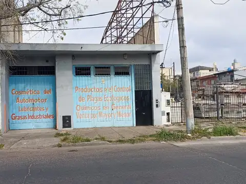 Galpon s/ H. Yrigoyen esquina Iturraste "R8" 216m2 apto todo destino