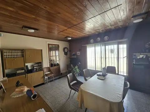 Casa 3 ambientes con 1 baño