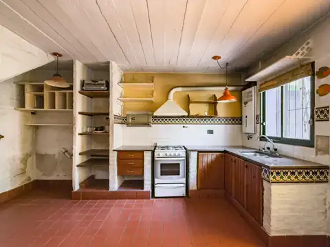 Casa 4 ambientes con 3 baños