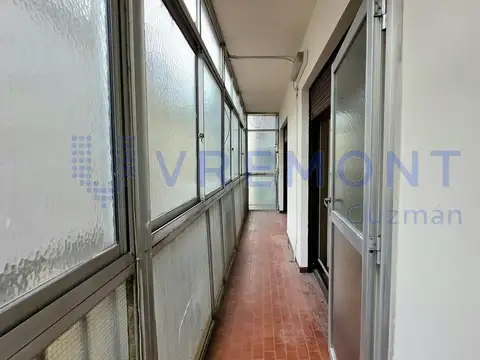 Oficina 2 ambientes con 1 baño