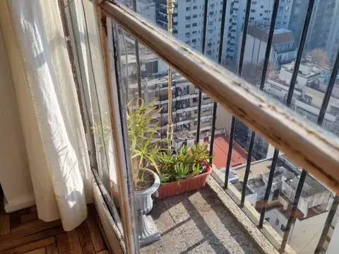 Zabala 1700, Piso 20