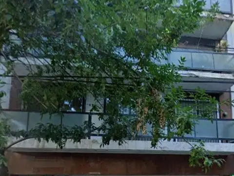 Sanchez de Bustamante 2600 esquina Libertador
