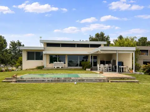 Casa en Alquiler de 3 dormitorios