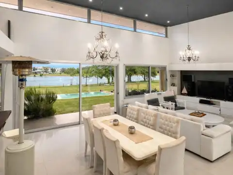 Casa en Alquiler al Oeste