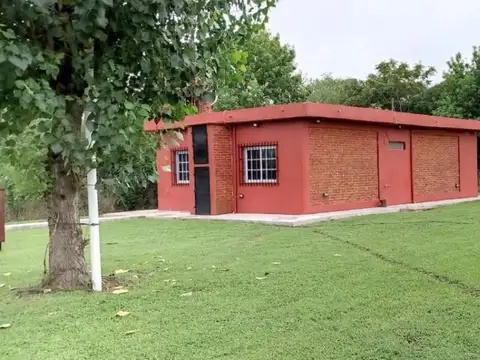 Quinta en venta - 2 Dormitorios 2 B años - 1.620Mts2 - Arturo Seguí